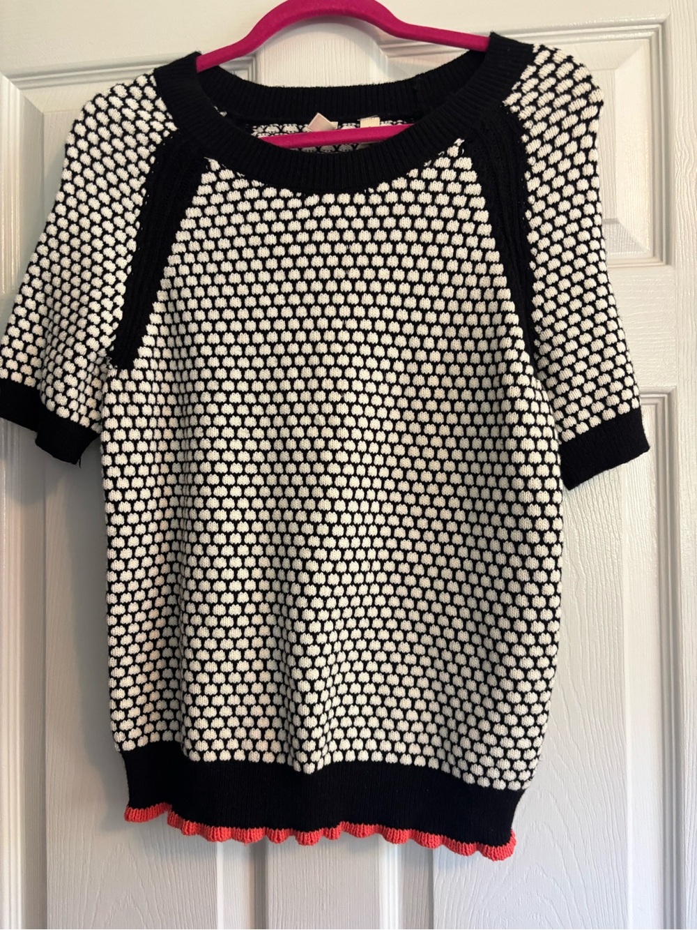 MOTH by Anthropology Black & White Textured Short-Sleeve Sweater with Coral Hem